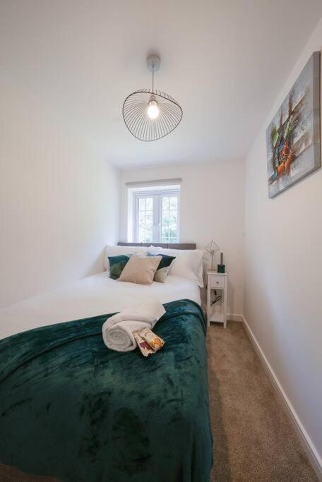 Stylish 2-Bed Home - For Company Contractor And Leisure Stays - Nec, Airport, Hs2, Contractors, Resort World Бирмингем Экстерьер фото